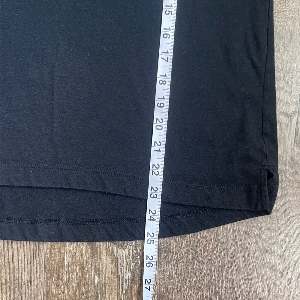 HUE Women’s Black Short Sleeve Tee with Positive Message‎ Size M - Picture 4 of 6